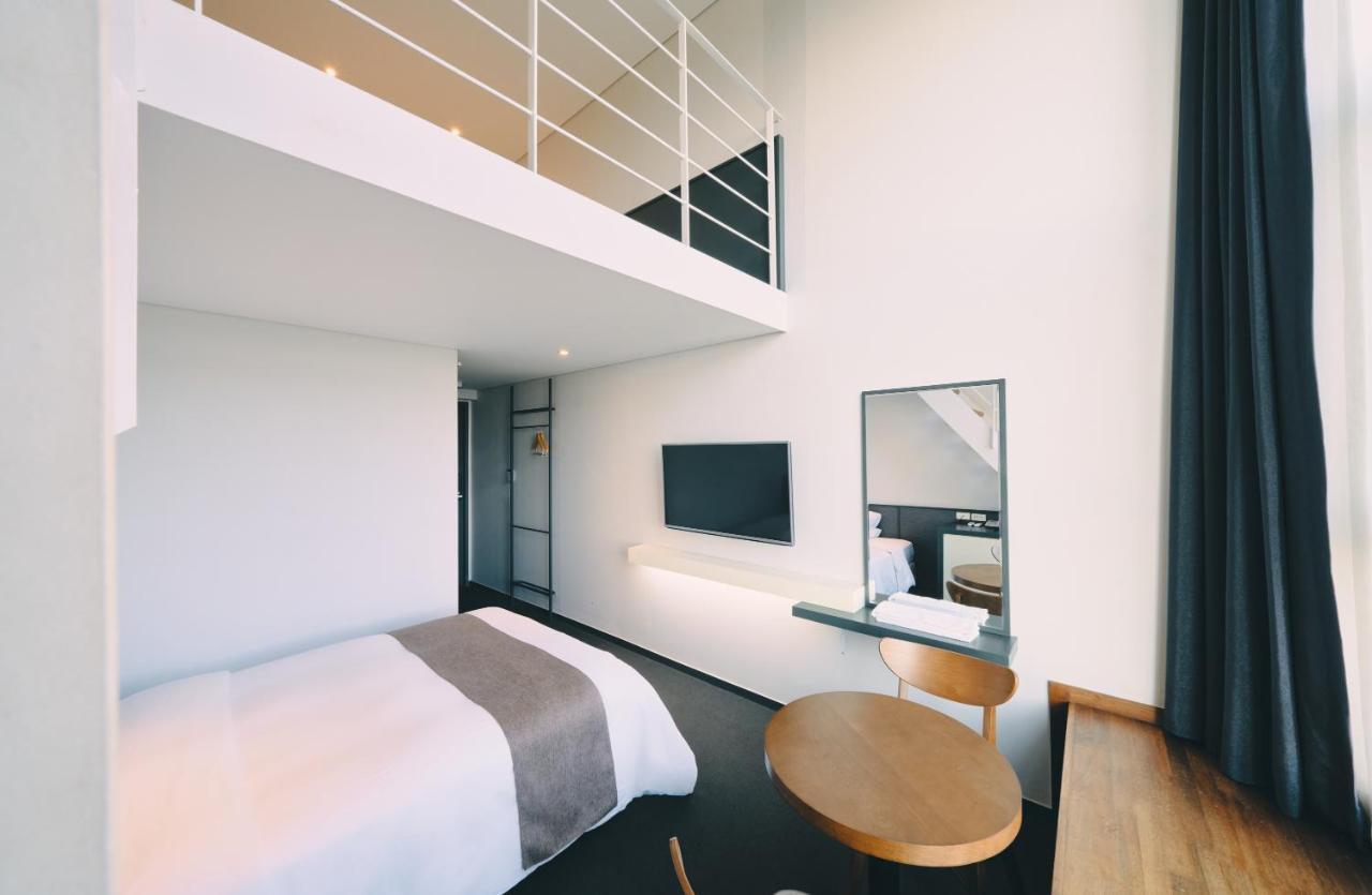 Jeju Poong Gyung Hotel Seogwipo-stad Buitenkant foto